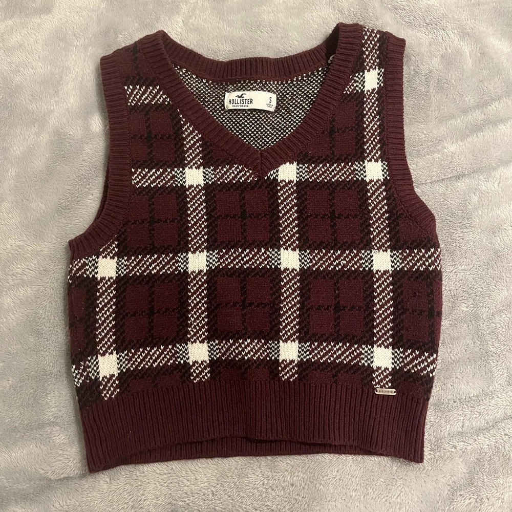 Cropped Plaid Sweater Vest